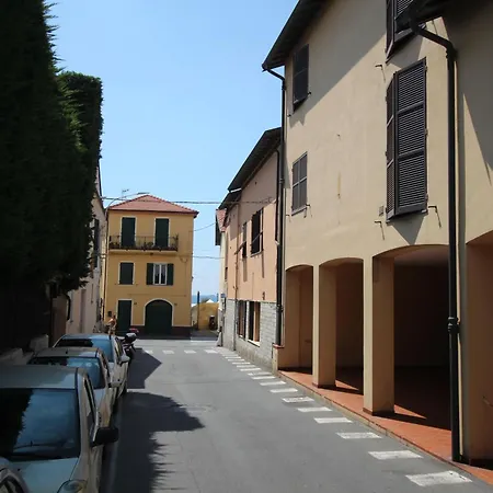 Garibaldi アパート