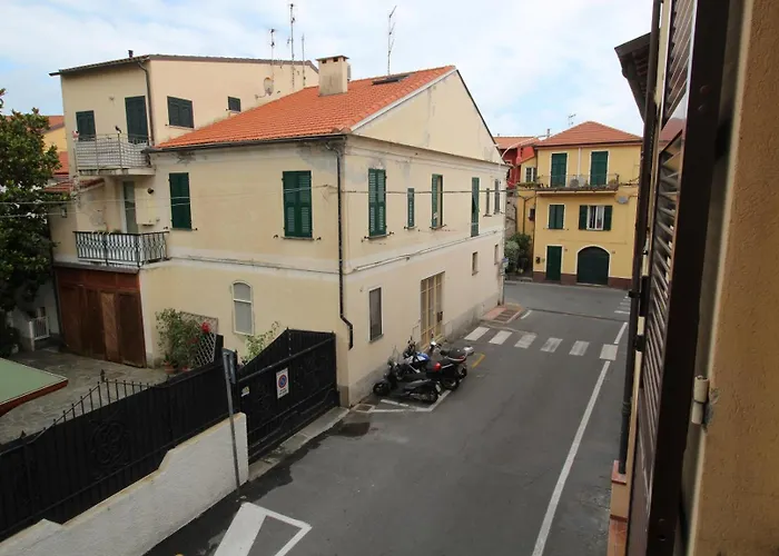 Garibaldi Apartman *